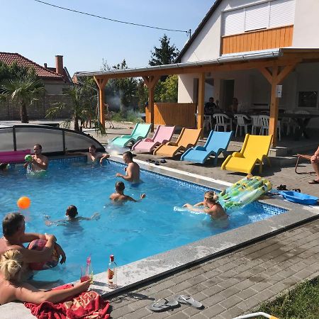 Nice Big House Balatonfenyves Exterior photo